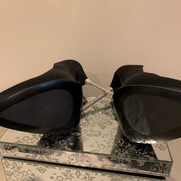 Stuart Weitzman diamond heels! (Never Worn) - Picture 4 of 5